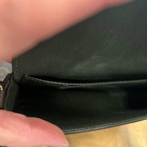 💎AUTHENTIC 💎 pre-loved LV Felicie Strap & Go Monogram Khaki Green/Ebony - Picture 7 of 7